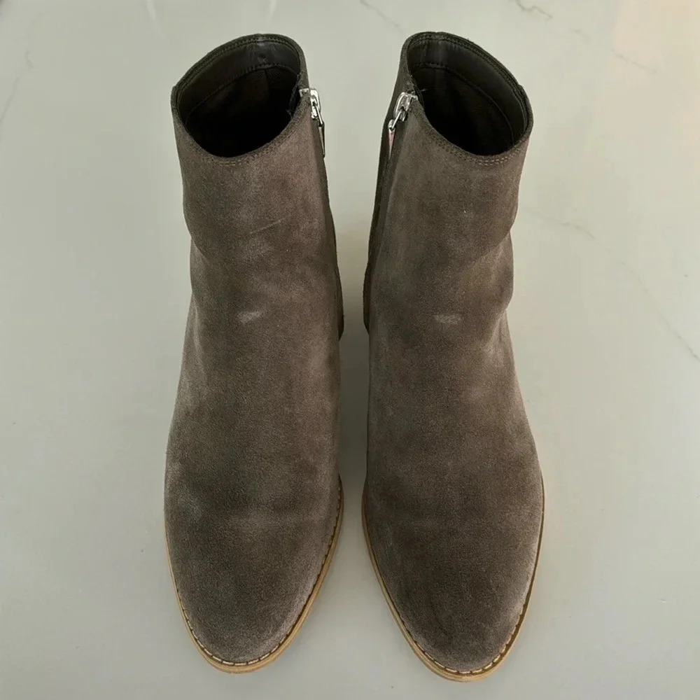 Clark’s Women’s Boots Size 9.5